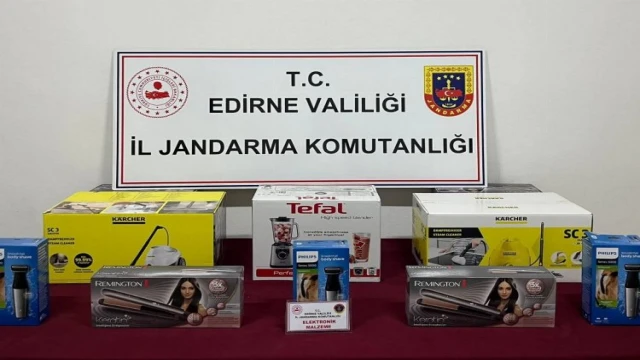 Edirne’de kaçak elektronik eşya ele geçirildi!