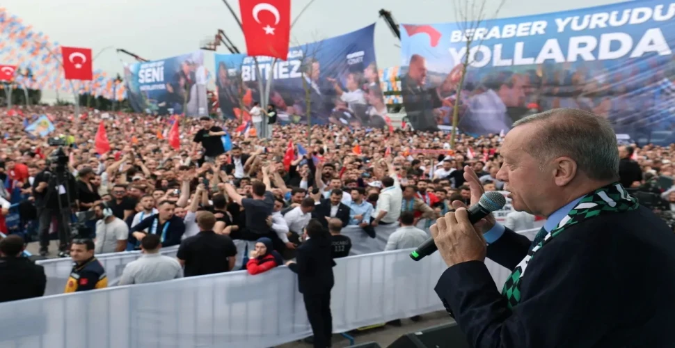 Cumhurbaşkanı Erdoğan son mitingini Kocaeli’de yaptı
